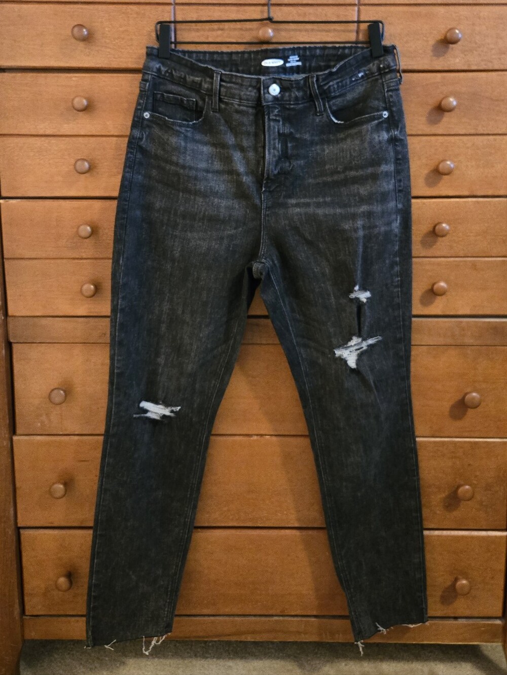 Old Navy Black Distressed Skinny Jeans Sz 12 NWOT